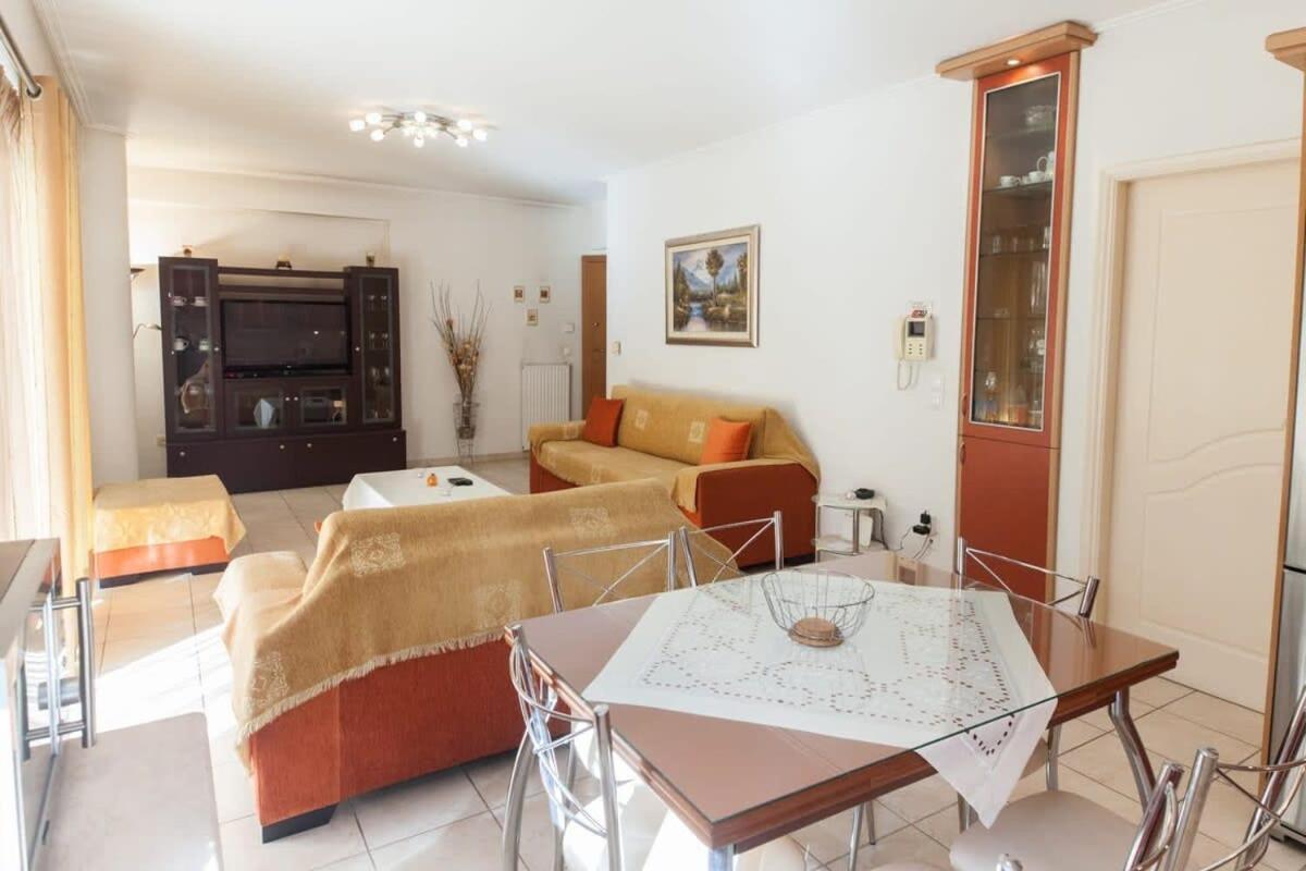 Scenic Balcony Apt In Vibrant Petralona Афины Экстерьер фото